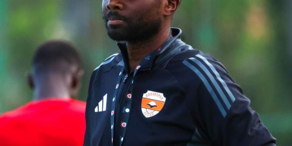 adanaspor-teknik-direktoru-sol-bamba-hayatini-kaybetti-CFv6M4qC.jpg