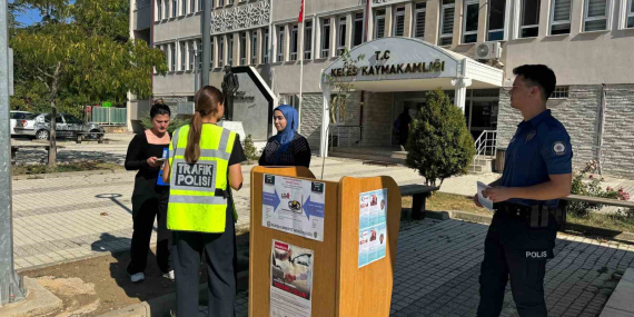 bursa-emniyeti-vatandaslari-dolandiricilara-karsi-bilgilendirdi-CmPUF5qK.jpg