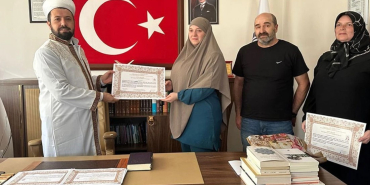 alman-anne-ve-kizi-cankirida-musluman-oldu-3qRGiaFg.jpg