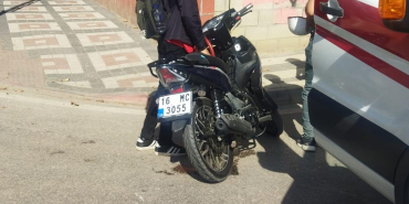 bursada-otomobil-ile-motosiklet-carpisti-3-yarali-b2pgR14J.jpg