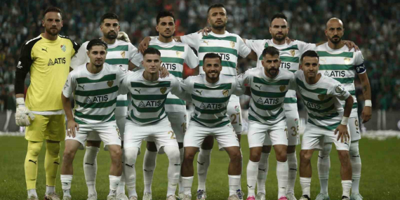 bursaspor-tum-liglerde-gol-yemeyen-tek-takim-unvanini-koruyor-Wnysls5I.jpg
