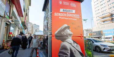 bursayi-cumhuriyet-coskusu-sardi-w9HLYZDS.jpg