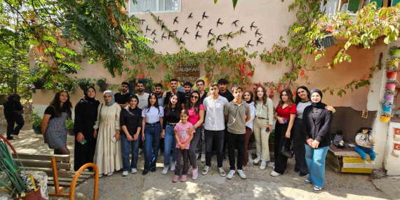 ogretmen-fikri-caliskan-sanat-evi-hayran-birakiyor-3s8rAYlM.jpg