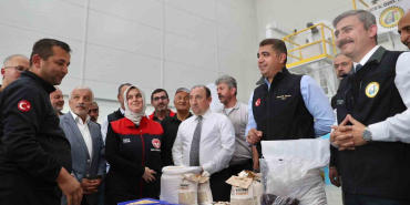 saray-mutfagi-pirinci-hasat-edildi-BIMNnJbs.jpg