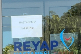 yenidogan-cetesiyle-baglantili-hastanelerin-ruhsatlari-bir-bir-iptal-ediliyor-kapaliyiz-kPk2vAXr.jpeg