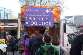 bitcoinin-yukselisini-lokma-dagitarak-kutladilar-wEQHkFMn.jpg