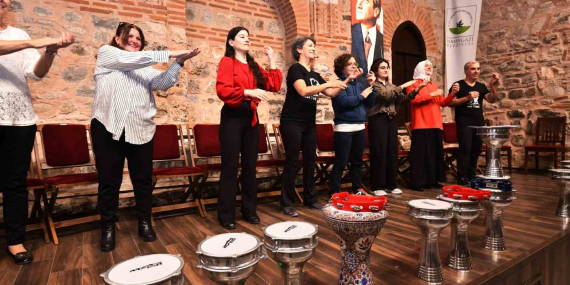 ritim-atolyesi-kursiyerleri-sertifikalarini-aldi-uAiE4RKs.jpg