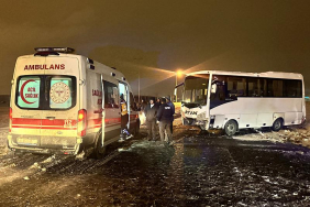 servis-midibusu-ile-yolcu-otobusu-carpisti-17-yarali-ynqfgS8P.jpeg