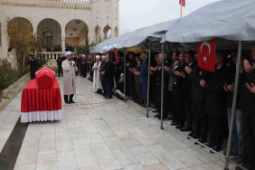 trafik-kazasina-mudahale-ederken-sehit-olan-polis-memuru-son-yolculuguna-ugurlandi-QHsxHx17.jpg