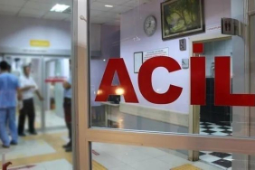 izmirde-liseli-kizlar-arasinda-bicakli-kavga-2-agir-yarali-P8U8jDFp.jpeg