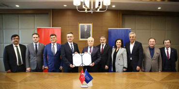 daha-guclu-bursa-icin-buyuksehir-ve-universite-is-birligi-a2PuqccU.jpg