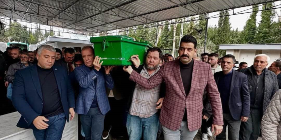 kalp-krizi-sonucu-hayatini-kaybeden-fenomen-1-milyon-mehmet-topraga-verildi-Gh5NGT9q.jpg