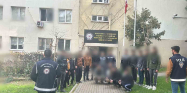 bursada-kacak-gocmen-operasyonu-18-gocmen-yakalandi-2-supheli-gozaltina-alindi-zCjkQaPv.jpg