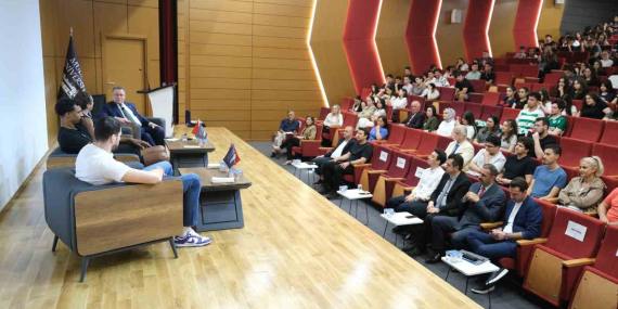 bursaspor-basketbol-baskani-sezgin-mudanya-universitesinde-ogrencilerle-bulustu-P7B5SjHi.jpg
