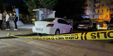 bursada-park-halindeki-arac-kursunlandi-GO5WGjbq.jpg