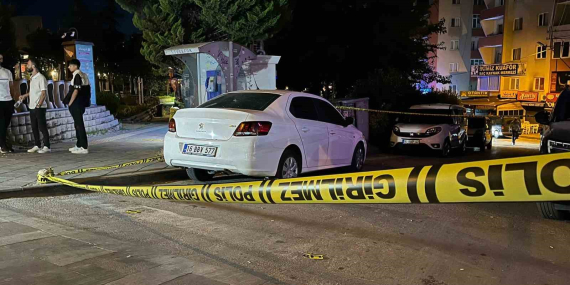bursada-park-halindeki-arac-kursunlandi-GO5WGjbq.jpg