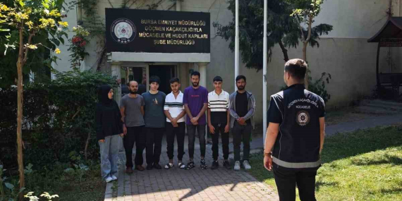 bursada-gocmen-kacakciligi-operasyonu-7-yabanci-uyruklu-sahis-ve-organizator-yakalandi-Ta1gXNMT.jpg