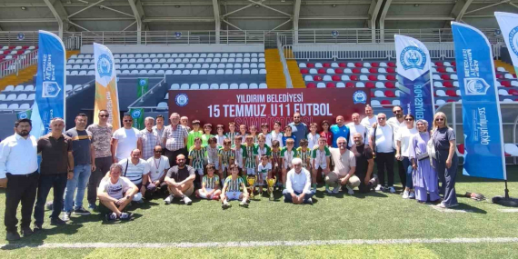 yildirimda-futbol-soleni-aKBCOnwA.jpg