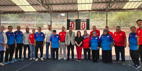 bilecik-huzurevi-bocce-thrnuvasina-galibiyetle-basladi-EU8k2nVm.jpg