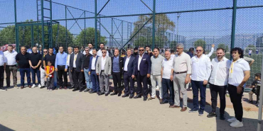 bursada-muslular-futbol-soleninde-bulusuyor-5KmmHr68.jpg