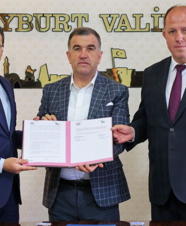 aslandagi-camli-vadi-projesi-bayburt-turizmine-yeni-bir-soluk-getiriyor-dXyCurFz.jpg