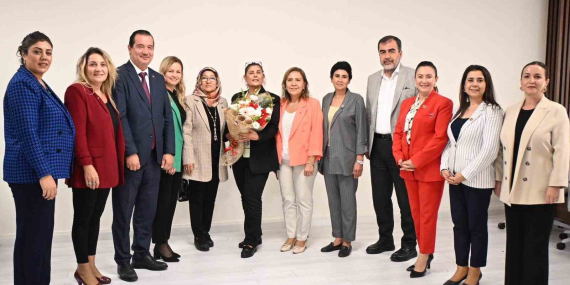 baskan-cercioglu-efelerli-muhtarlar-ile-bir-araya-geldi-sXrelCcS.jpg