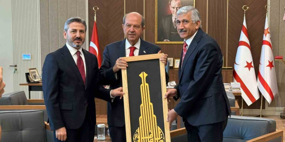 baskan-hallactan-kktc-cumhurbaskani-ersin-tatara-ziyaret-zbxFsJsy.jpg