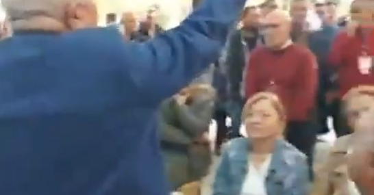 giresunda-chp-kongresinde-gerginlik-Hdm9dcUs.jpg