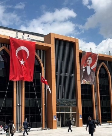 halk-kutuphanesi-hafta-sonlari-da-acik-olacak-L9C512kC.jpg