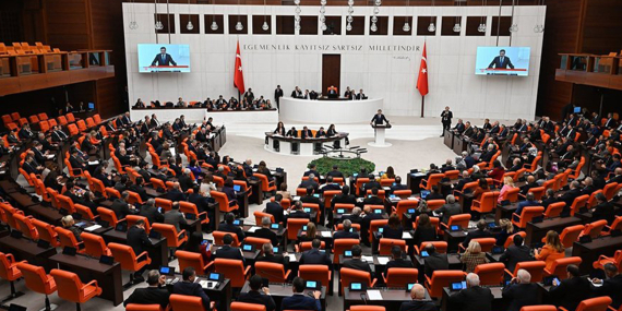 irak-suriye-ve-lubnan-tezkereleri-tbmm-genel-kurulunda-kabul-edildi-1QyLhNtO.jpg