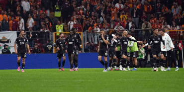 kartal-ilk-15-dakikada-ucuyor-9vCPrQjy.jpg