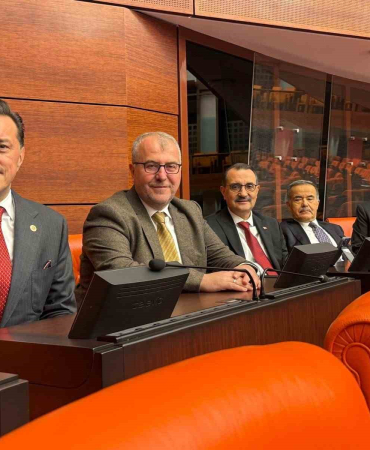 milletvekili-hatipoglu-tbmmde-calismalarini-surduruyor-1ISXJp5s.jpg