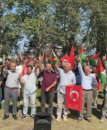 osmaniyede-vatandaslar-sumud-filosu-ve-gazze-halkina-destek-verdi-fdST4dwz.jpg