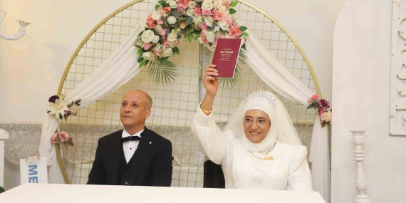 sevgi-engel-tanimadi-turgutluda-unutulmaz-dugun-ACrbjH3C.jpg