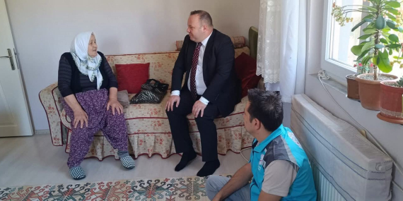 suhutta-dunya-yaslilar-gununde-anlamli-ziyaret-2WkiQHZp.jpg