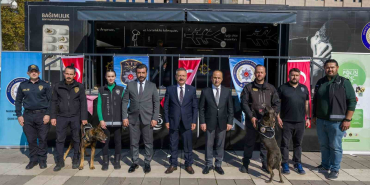 vali-aksoy-narko-tirini-ziyaret-etti-CU5RLUJX.jpg