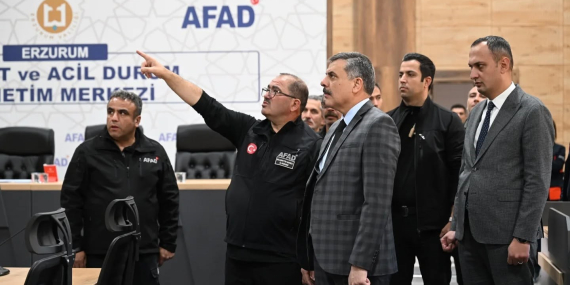 vali-ciftci-afetle-mucadelede-daha-gucluyuz-h8LJ6YXk.jpg