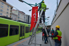 bursa-turk-bayraklariyla-donatildi-pgmYXekt.jpg
