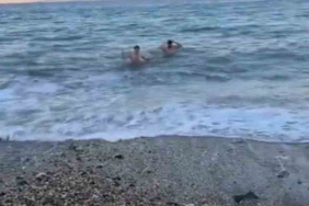 bursada-dondurucu-sogukta-deniz-keyfi-9vpCXc1e.jpg