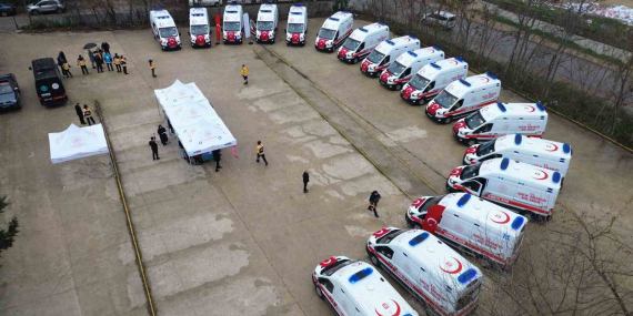 bursaya-17-yeni-112-acil-ambulansi-I2uhQS3u.jpg