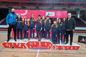osmangazili-badmintoncular-turkiye-sampiyonasinda-parladi-V47Rqx4p.jpg