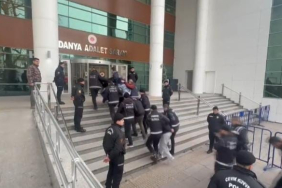 bursada-700-polisle-safak-operasyonucamdan-uyusturucuyu-boyle-atmak-istedi-pICmvGUf.jpg