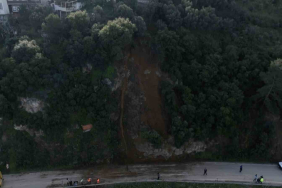 bursada-heyelan-bolgesi-temizlendikayan-bolge-dron-ile-goruntulendi-lPAPtT6e.jpg