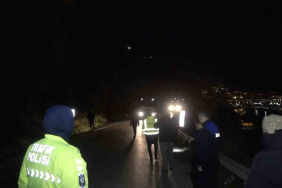 bursada-heyelan-mudanya-kursunlu-yolu-trafige-kapandi-VHc4wtl2.jpg