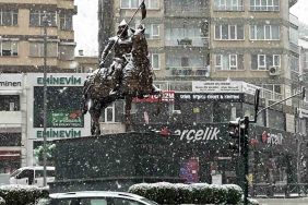 bursada-sehir-merkezinde-kar-surpriizuludaga-cikacaklar-dikkat-pXOepJK7.jpg