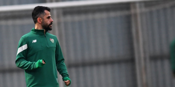 bursasporda-kirklarelispor-mesaisi-devam-etti-AeOeHOdU.jpg